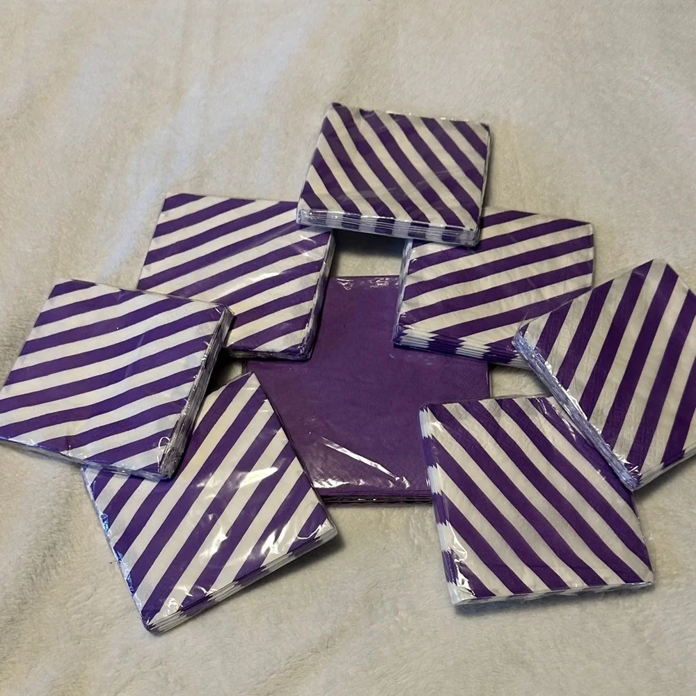 Elegant Purple Striped Party Napkins